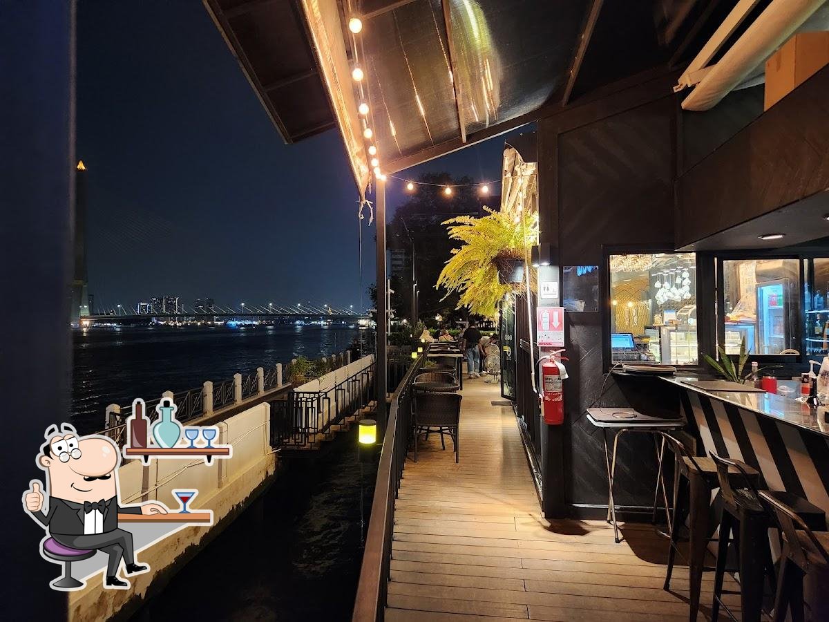 Интерьер "Coco Chao Phraya".