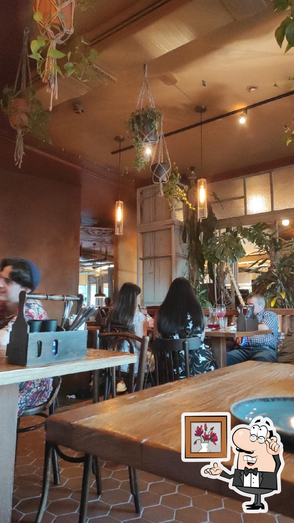 Забронируйте столик в "Супра Меоре".