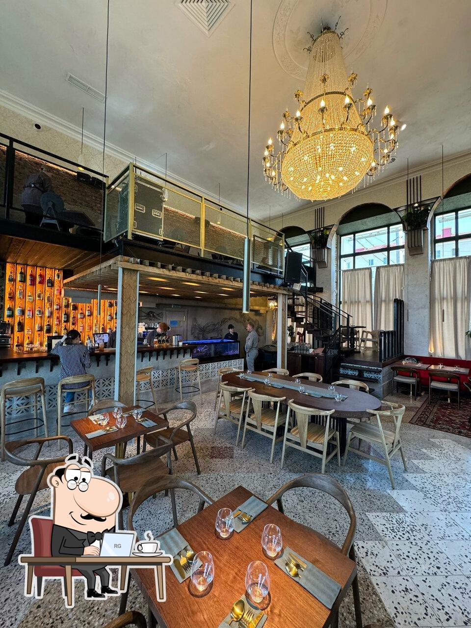 Интерьер "Гастробар Lovi Краба".