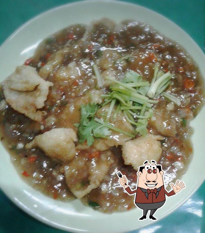 Блюда в "Sweet Home Samklong ร้านสวีทโฮม"