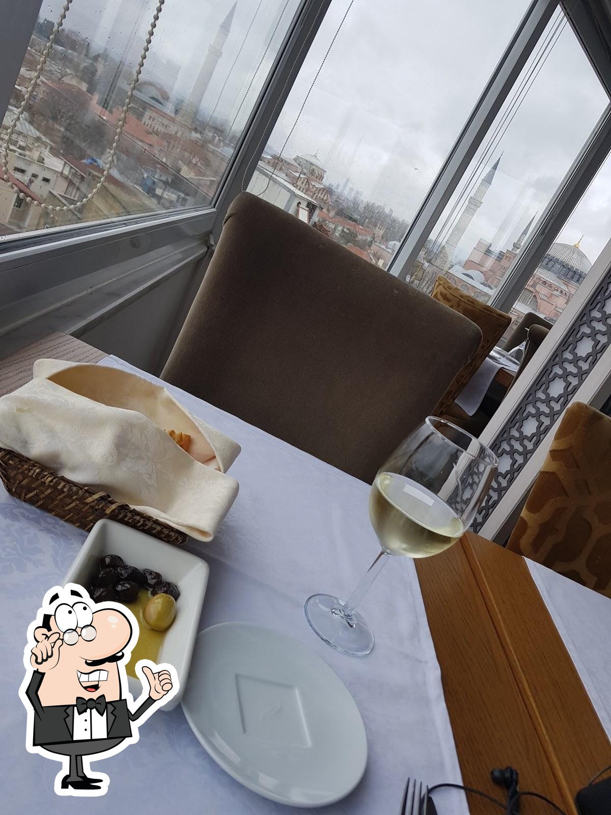 Интерьер "Panoramic Restaurant".
