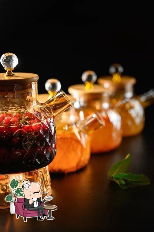 Посмотрите на внутренний интерьер "Ирландский паб Моррис".