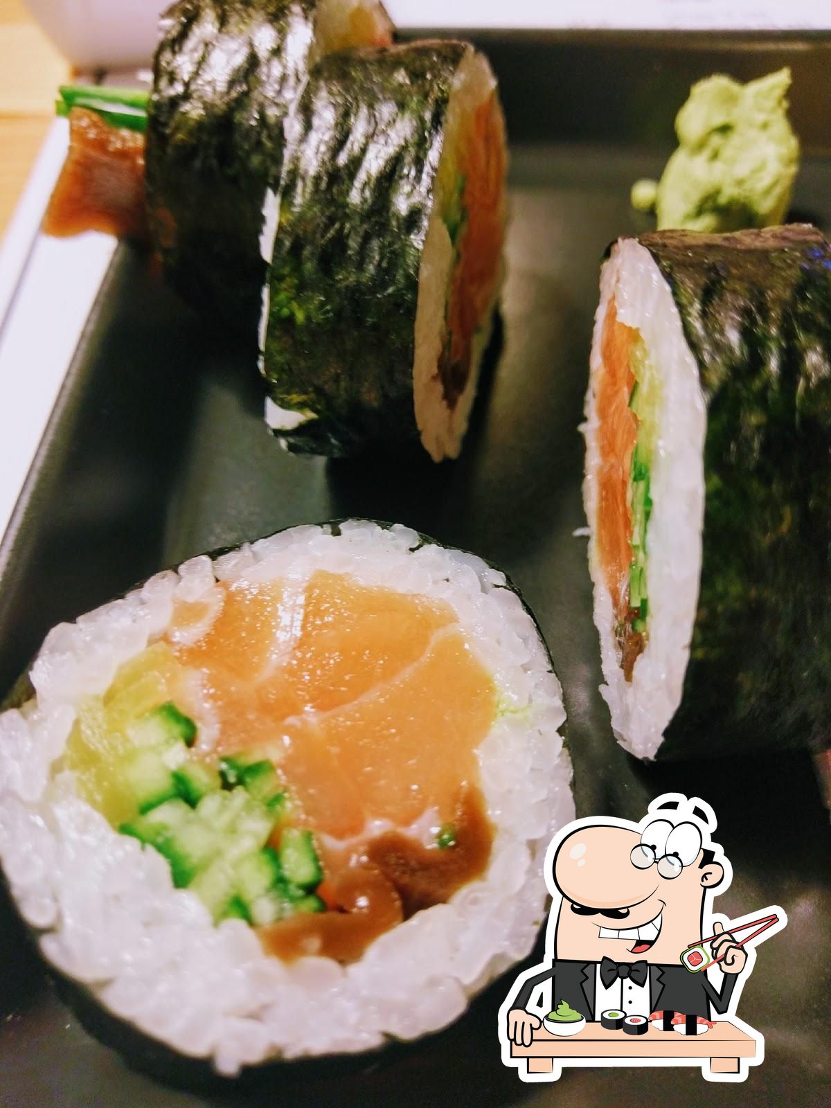 В "Yemsetu Sushi Bar" вы можете заказать суши.