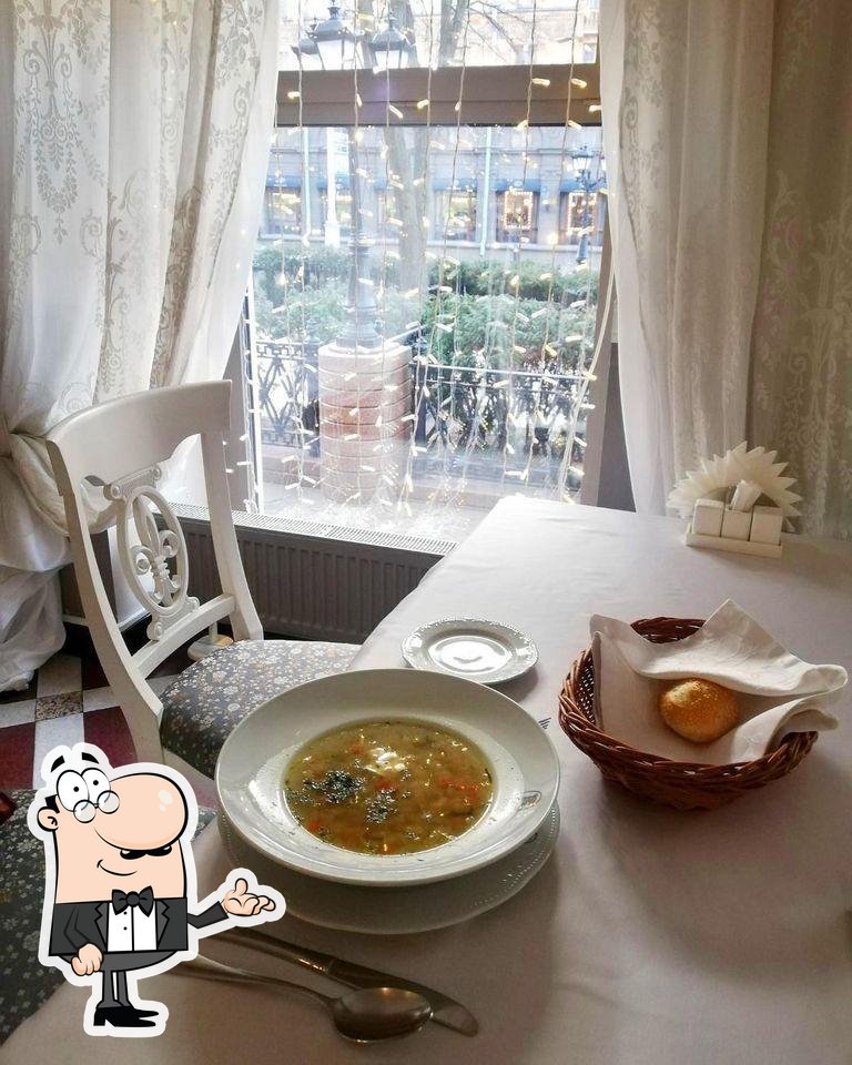 Интерьер "1884 D'Europe Restaurant".