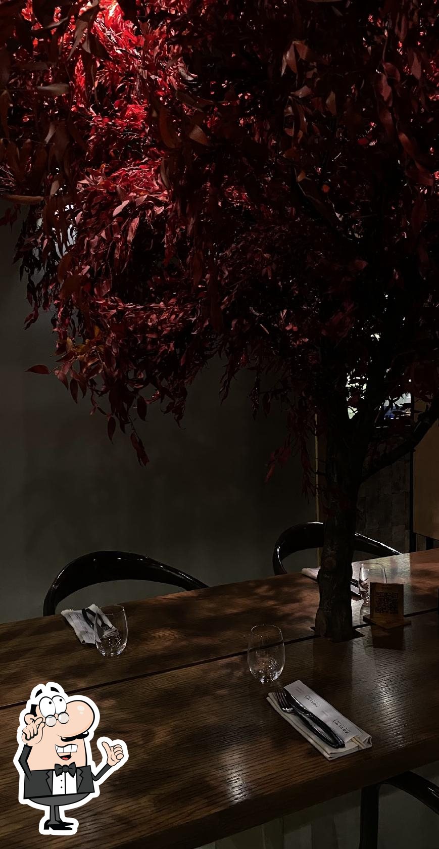 Интерьер "Hibiki".