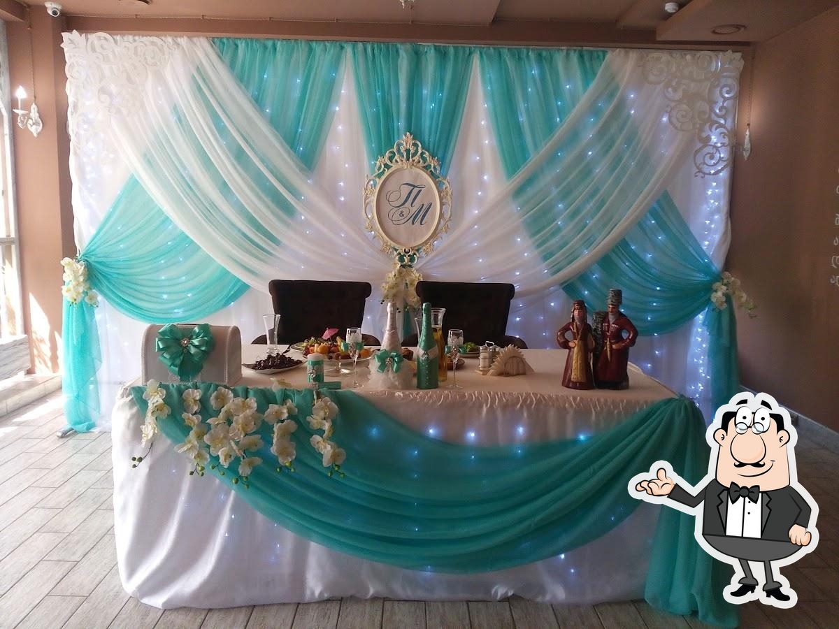 Посмотрите на внутренний интерьер "Кинто".