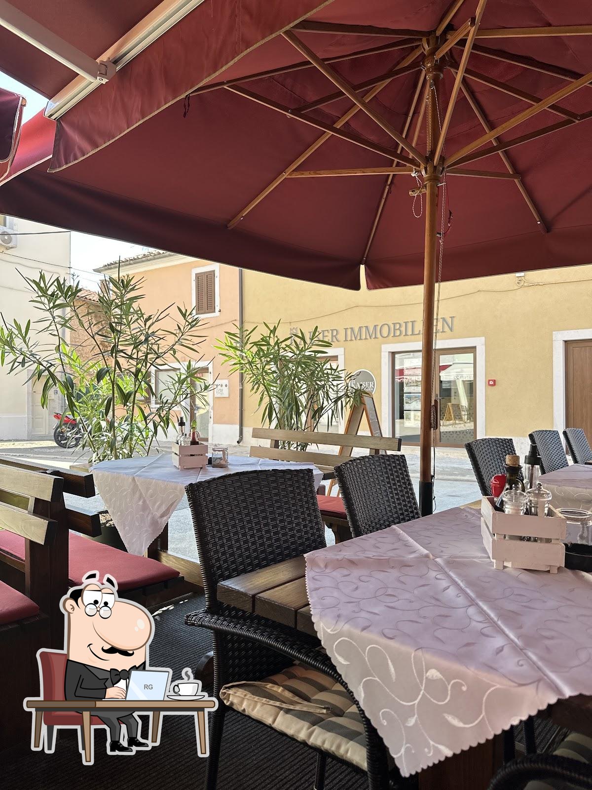 Интерьер "Restaurant ANCORA - Porec".