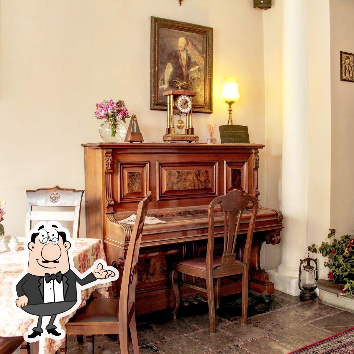 Интерьер "Jarema Restaurant".