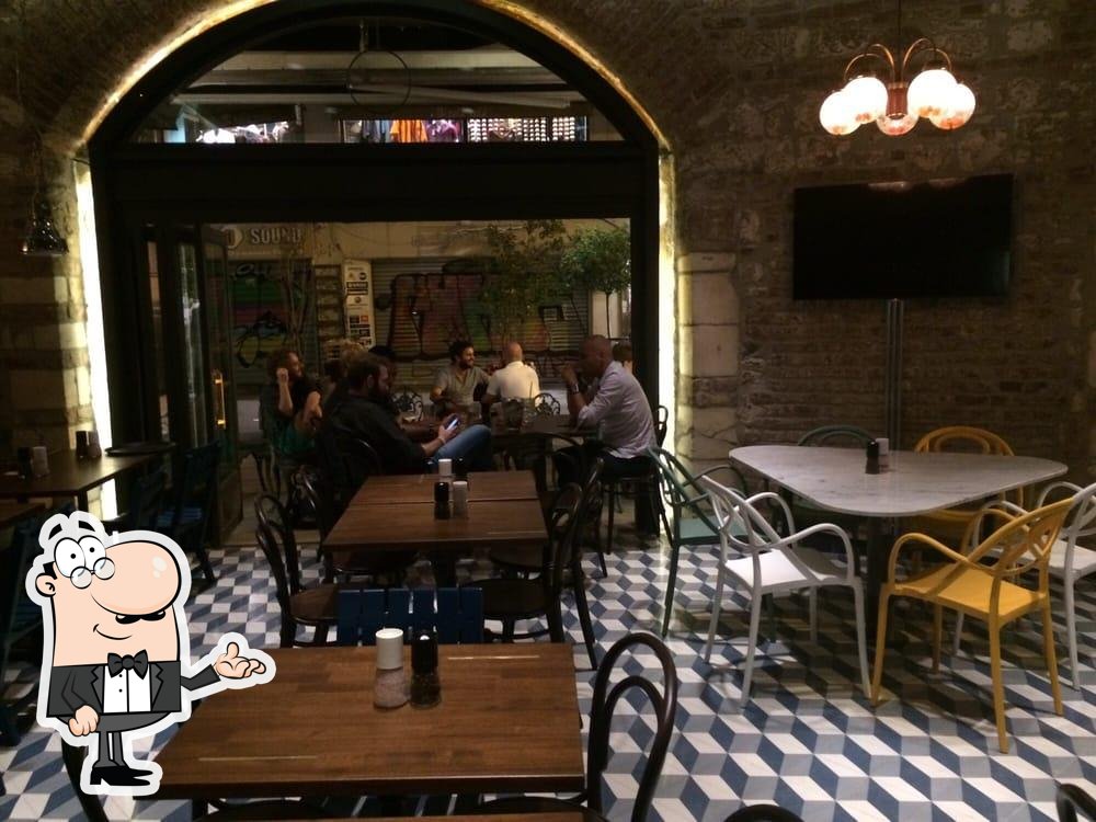 Интерьер "Guney Restaurant".