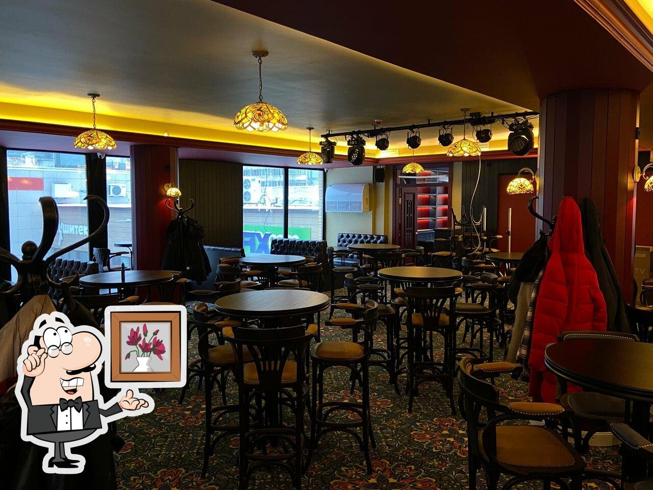 Интерьер "Harat’s pub".