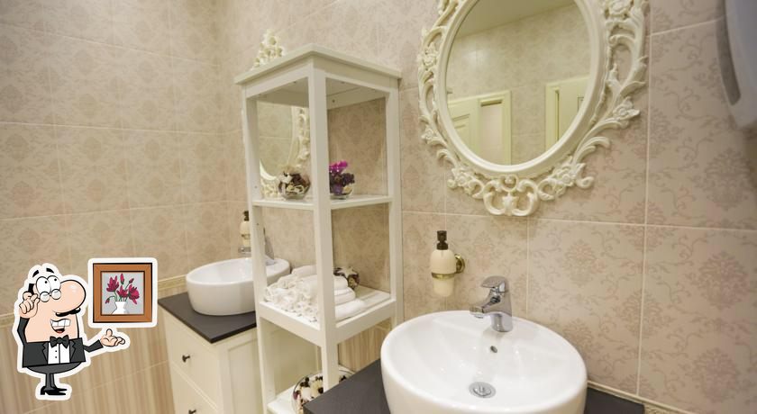 Посмотрите на внутренний интерьер "Панорама".