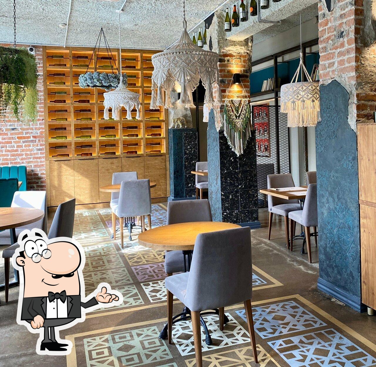 Интерьер "De Cafe".