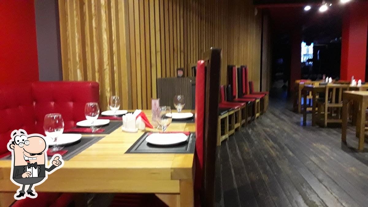 Забронируйте столик в "БархатКлаб".