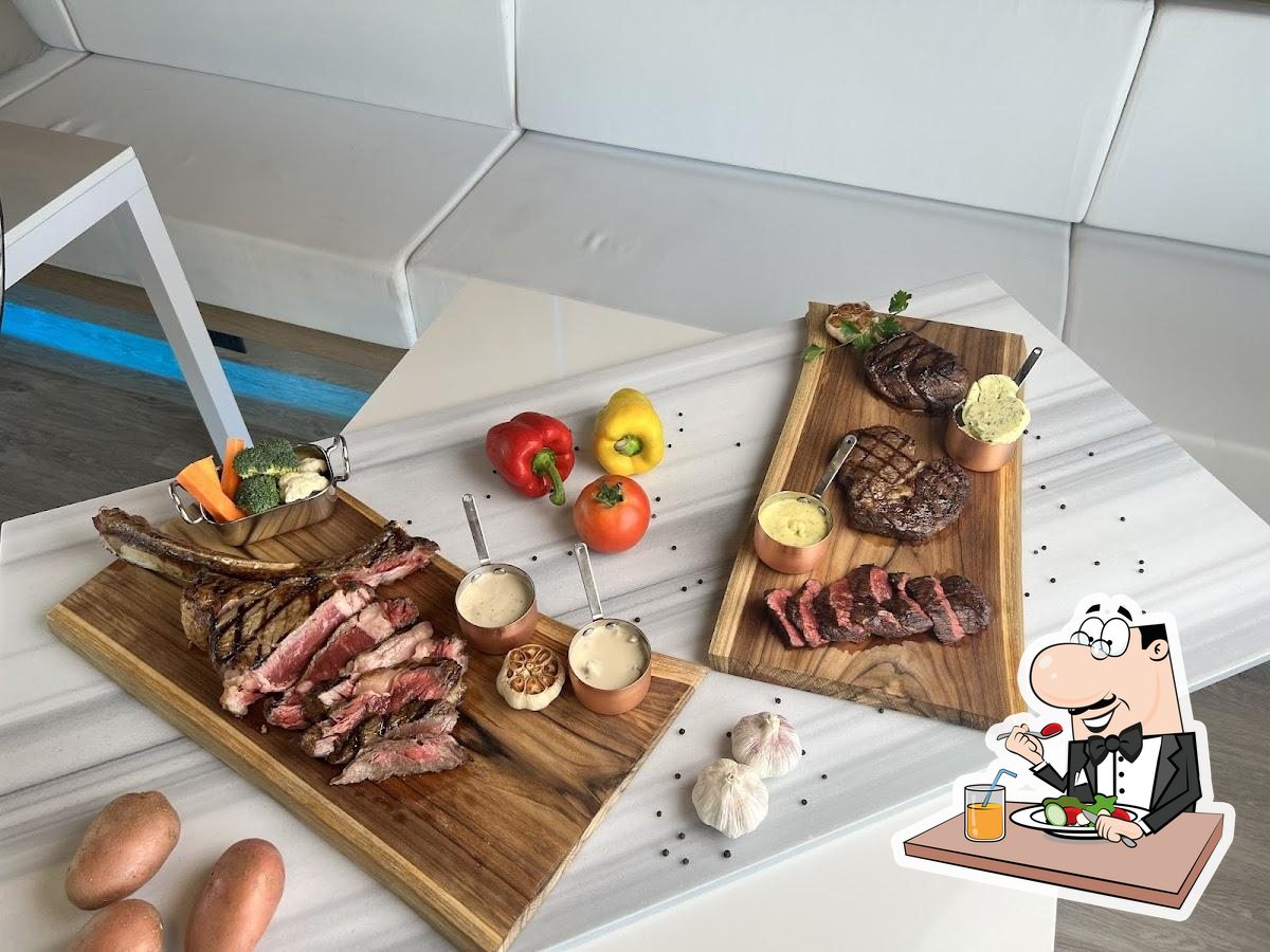 Блюда в "Playa Bistro & Lounge"