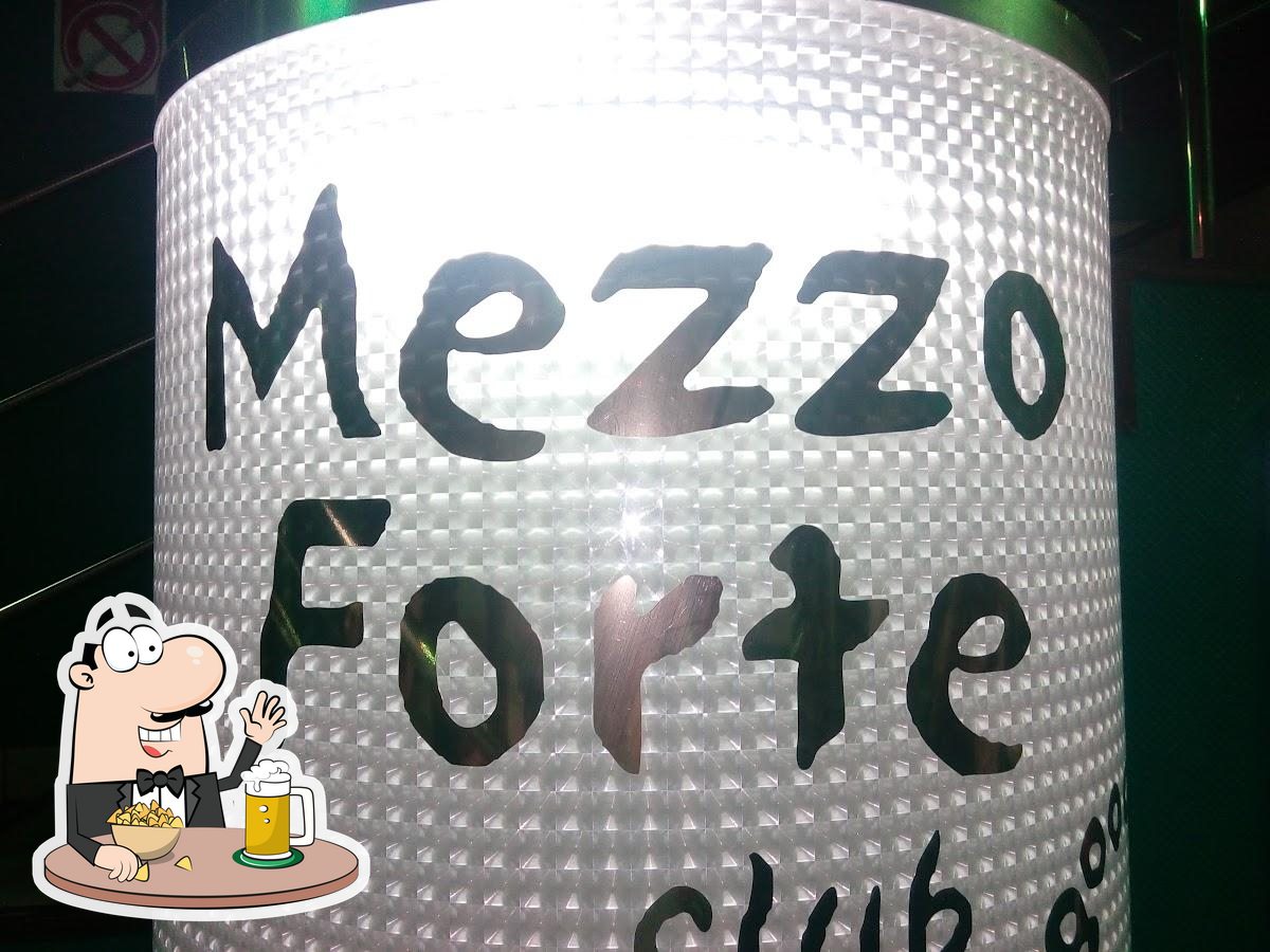 "Mezzo Forte" предоставляет гостям большой выбор сортов пива.