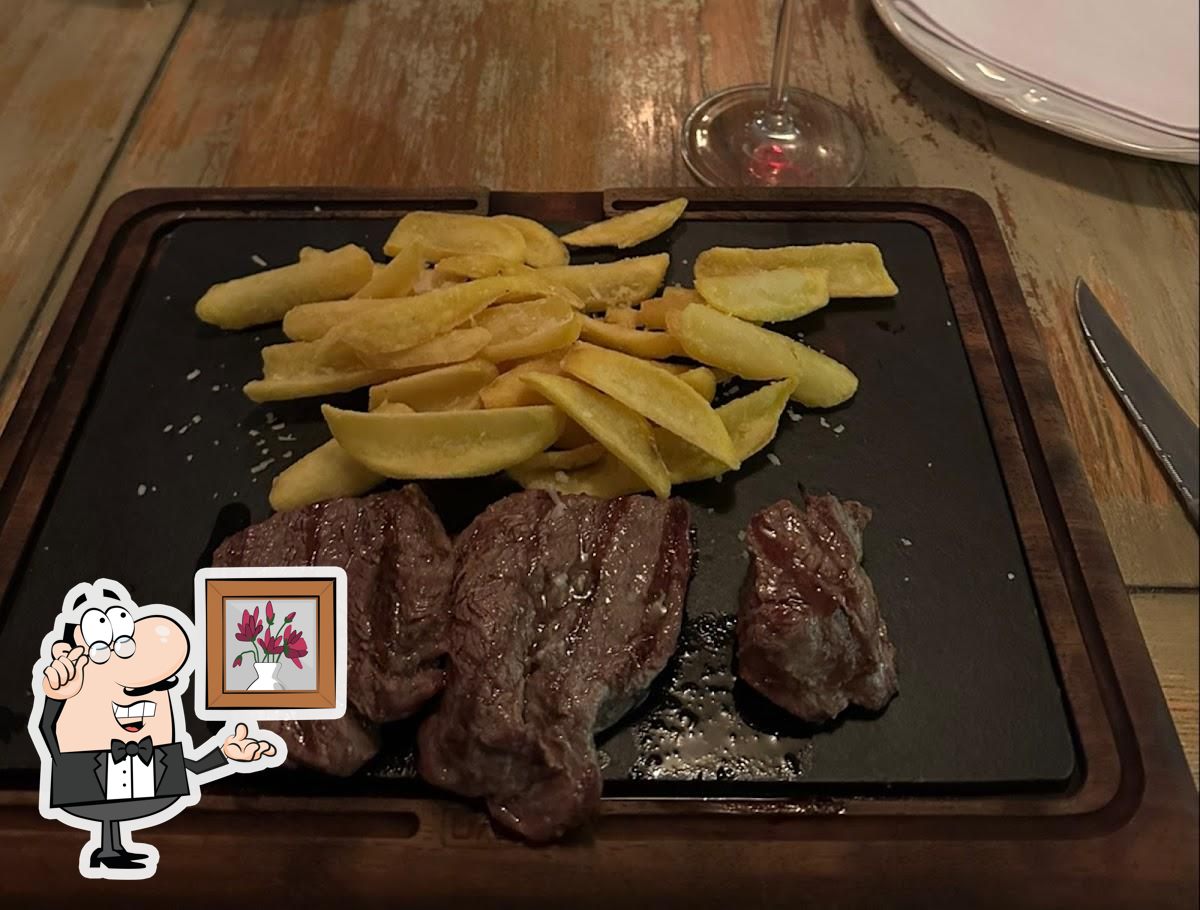 Забронируйте столик в "Buffalo Steak House".