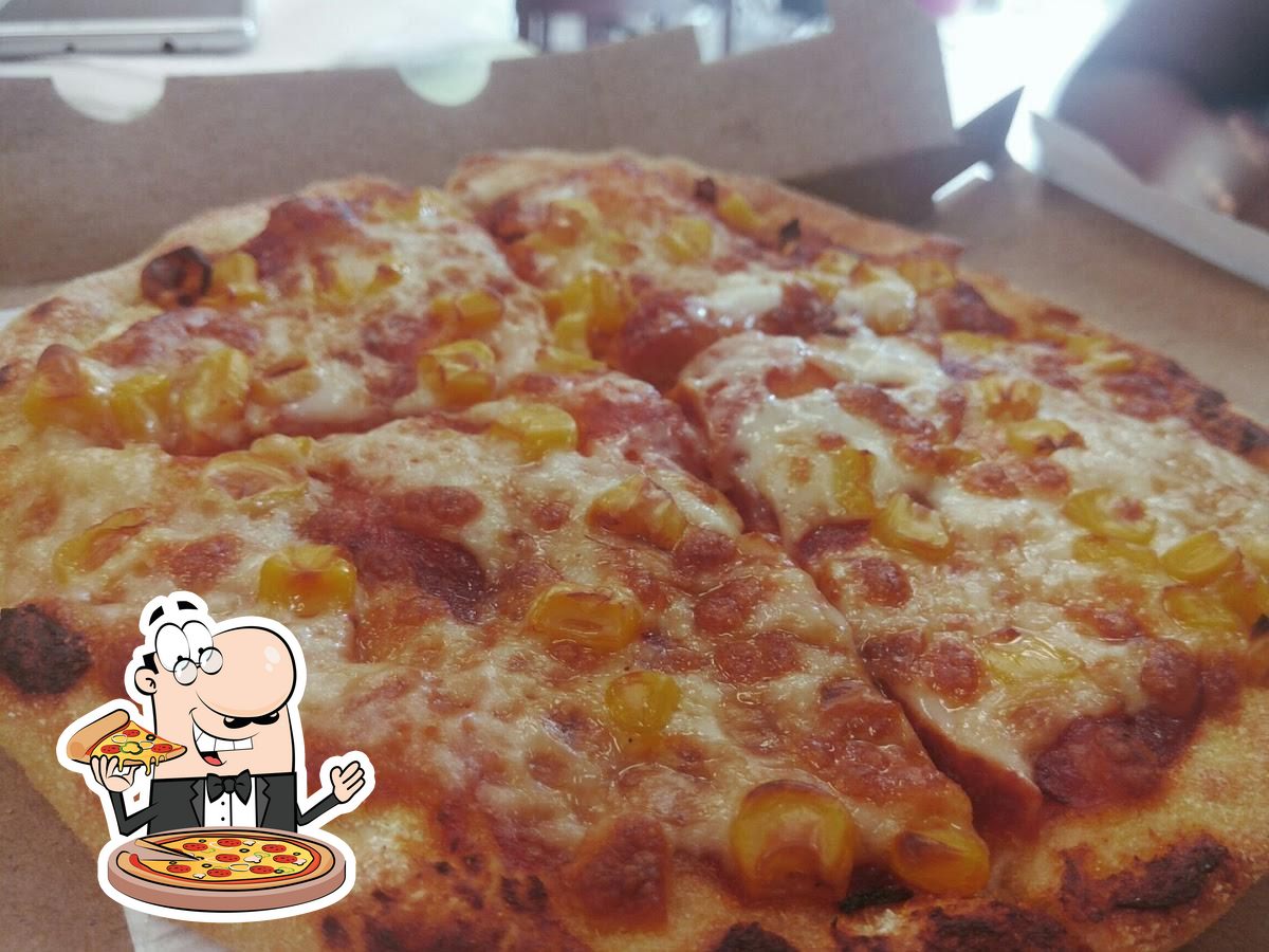 В "Pizza Domino's" вы можете  отведать пиццу.