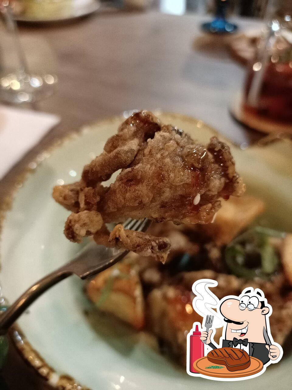 "Гастробар Trava" предоставляет мясные блюда.