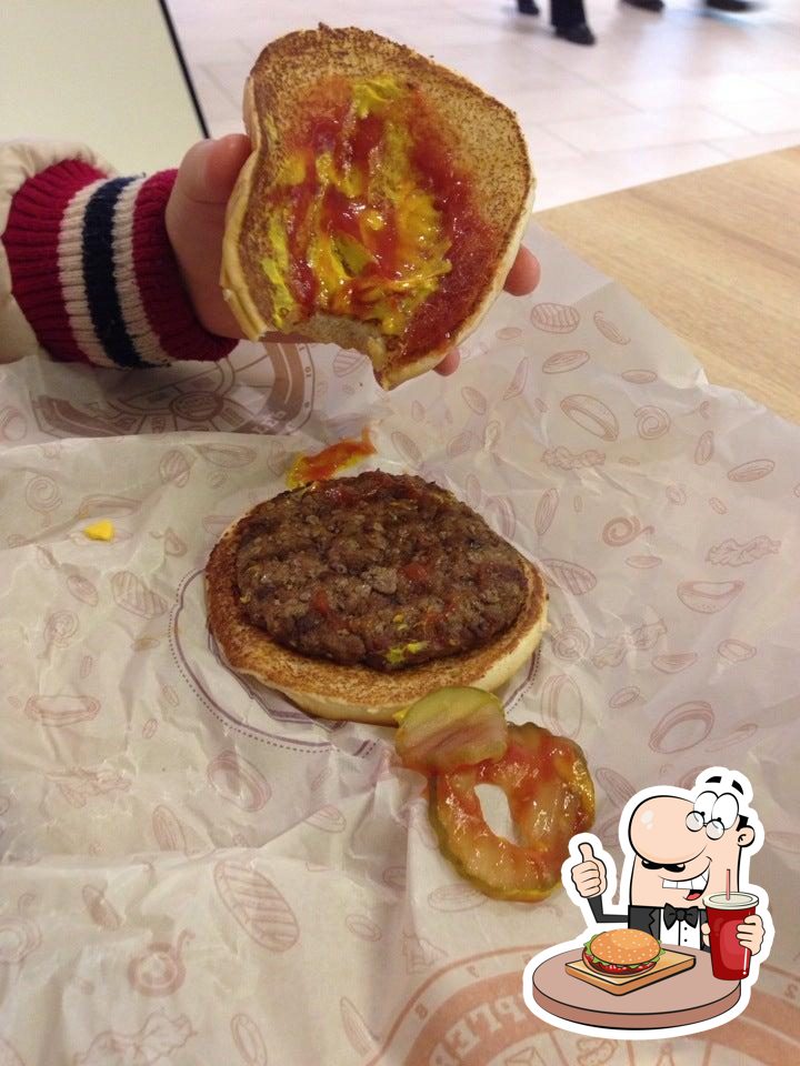  Гамбургеры из "Бургер Кинг" придутся по вкусу любому гурману.