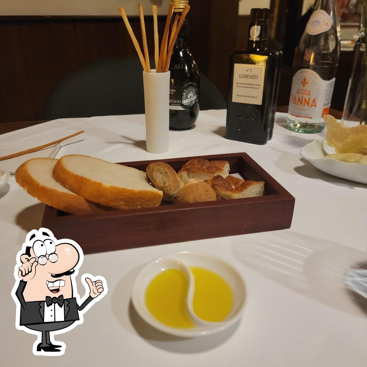 Забронируйте столик в "Enoteca Bangkok".