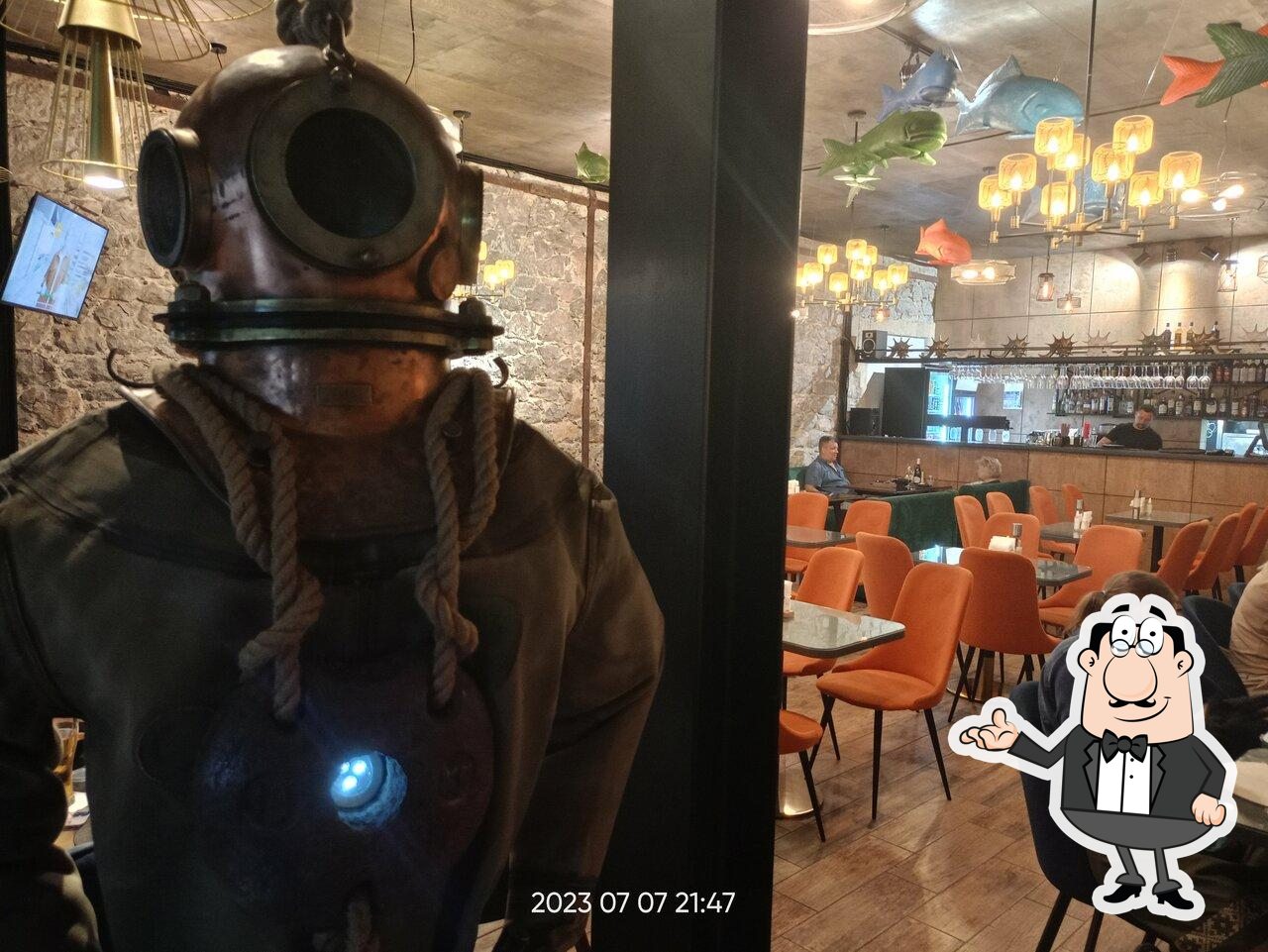 Забронируйте столик в "Sea Bar".