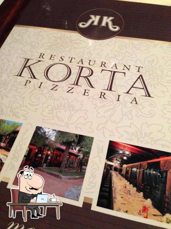 Забронируйте столик в "Restoran Korta".