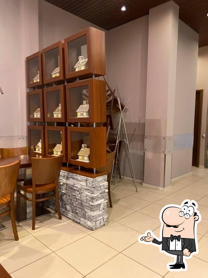 Забронируйте столик в "Тирольские пироги".