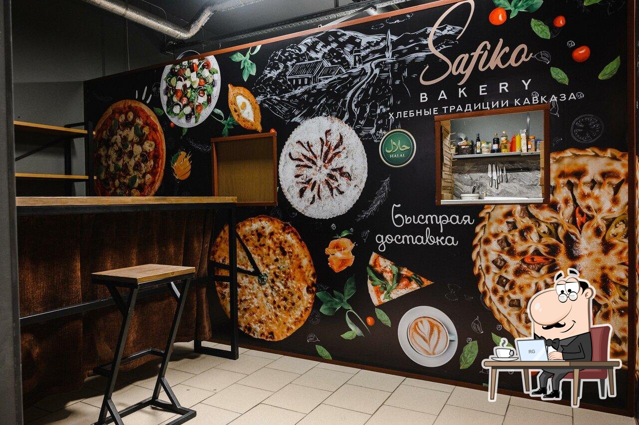 Интерьер "Safiko Bakery".