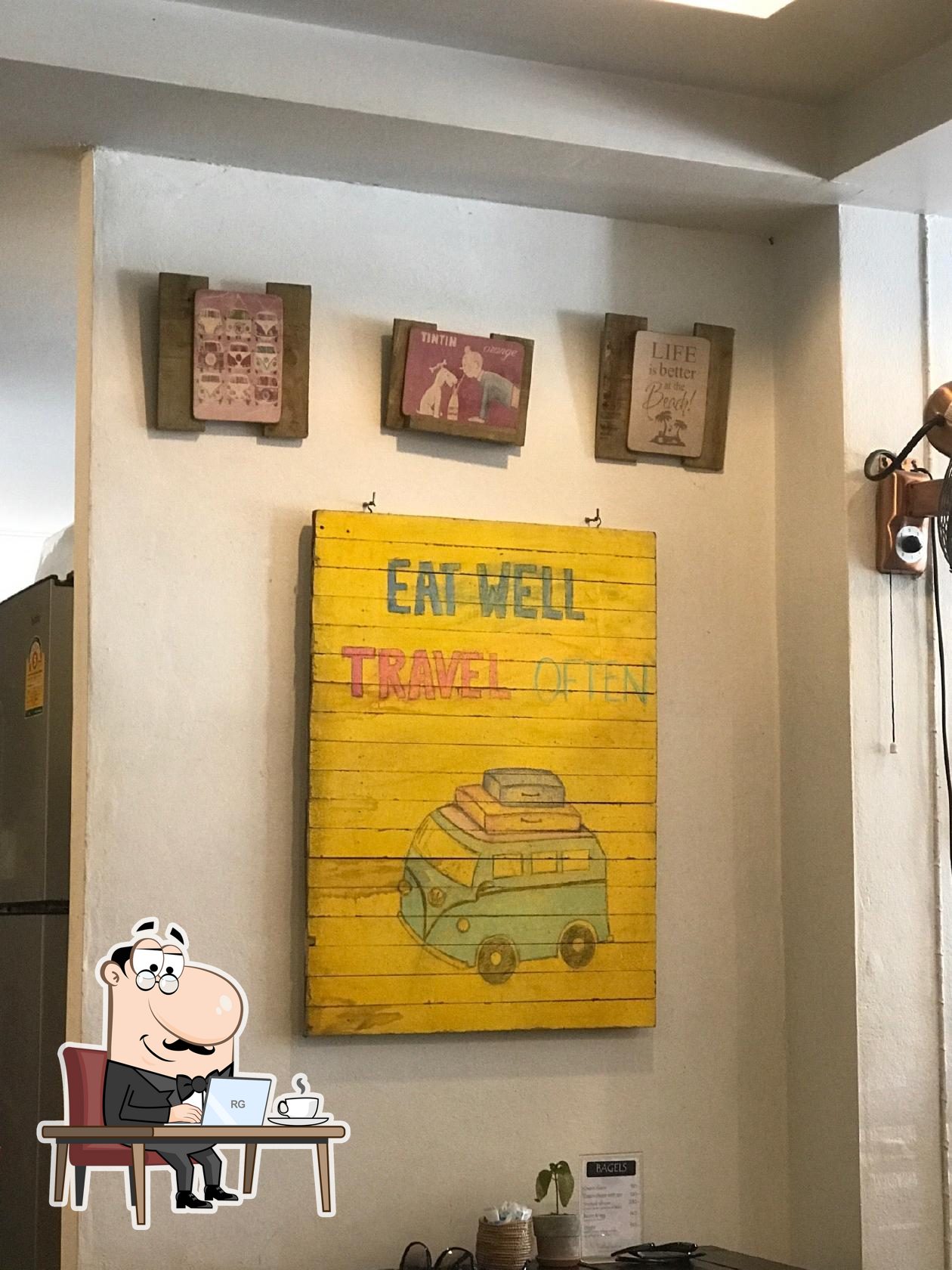 Забронируйте столик в "Pura vida cafe".