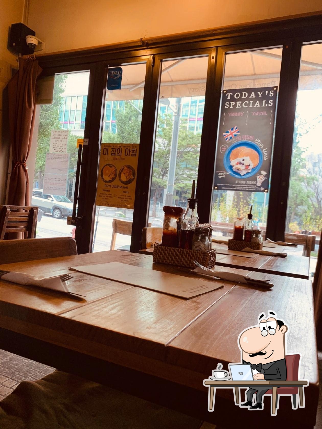 Забронируйте столик в "Pancakes Original Story".
