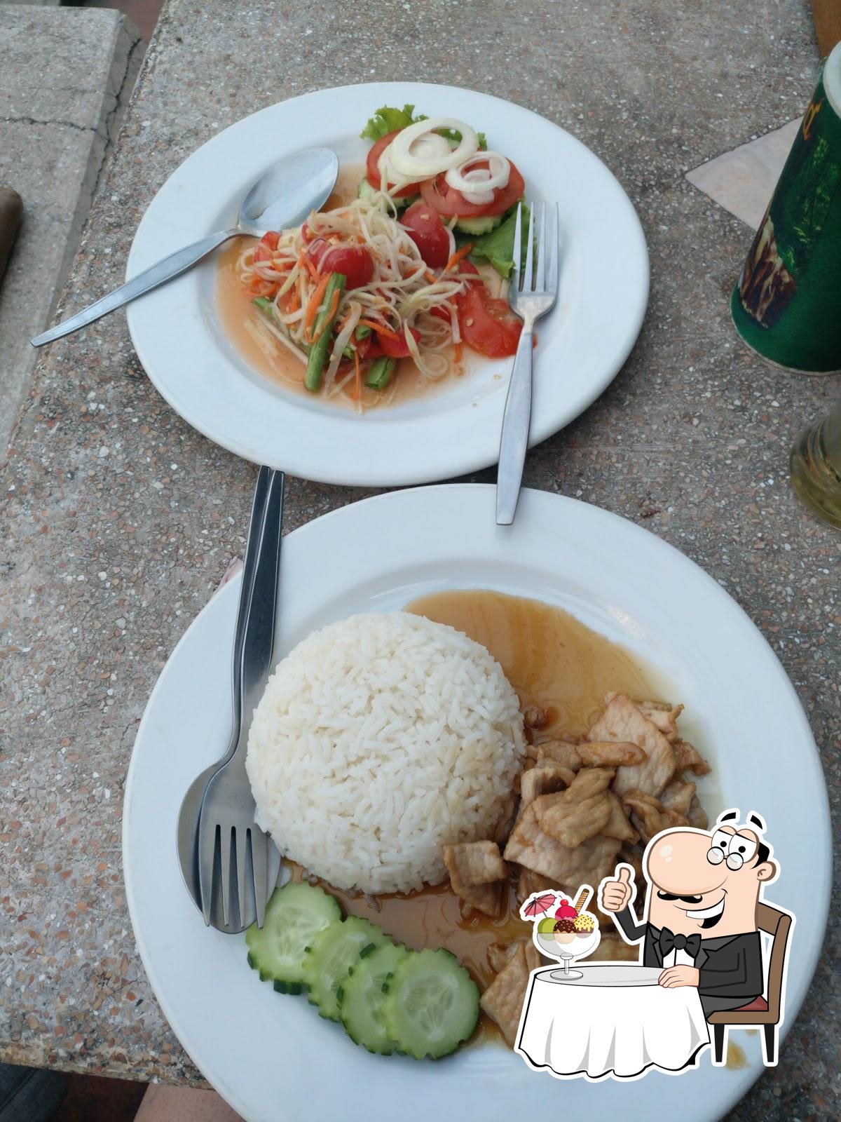 Закажите  один из десертов в "Mr. Toy Restaurant (Sunan Top House)".