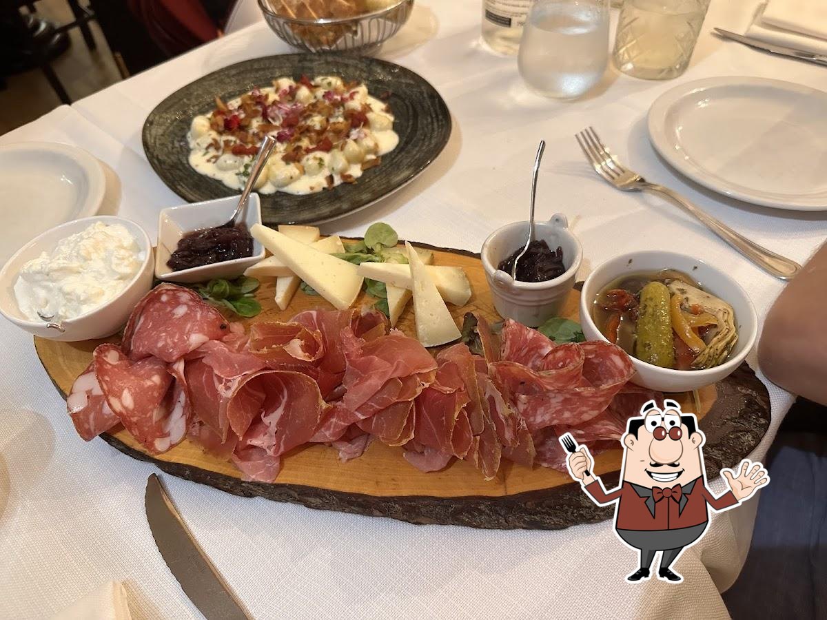 Еда в "La Buchetta Food & Wine Restaurant"