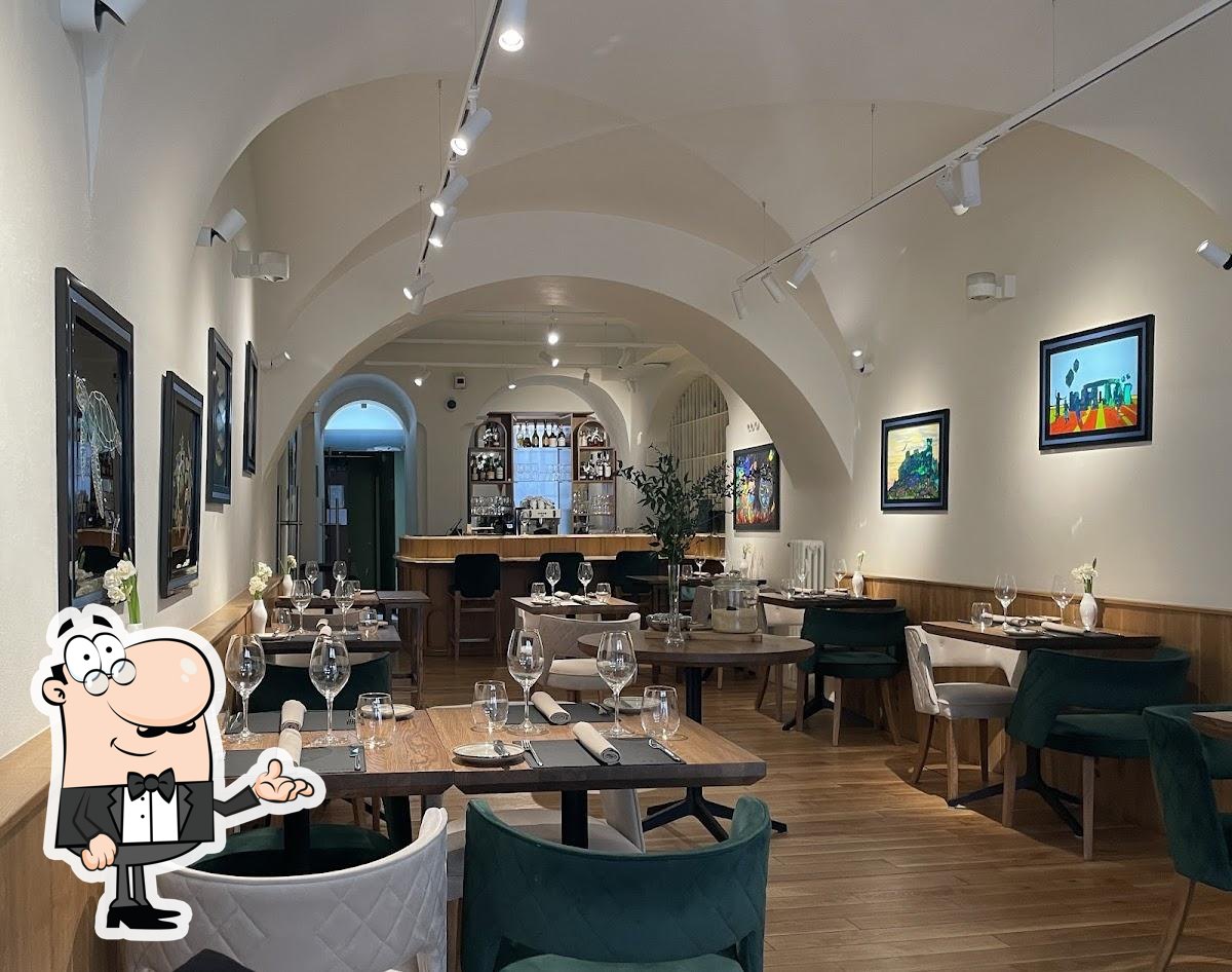 Интерьер "Le Dome Restaurant".