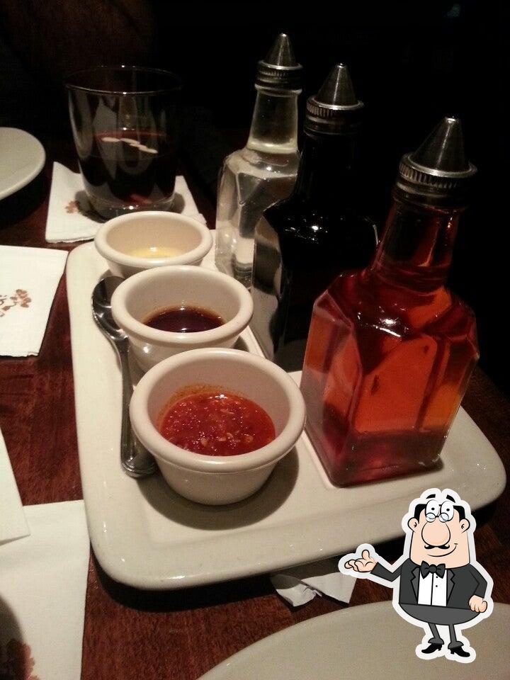 Забронируйте столик в "Pf Changs".