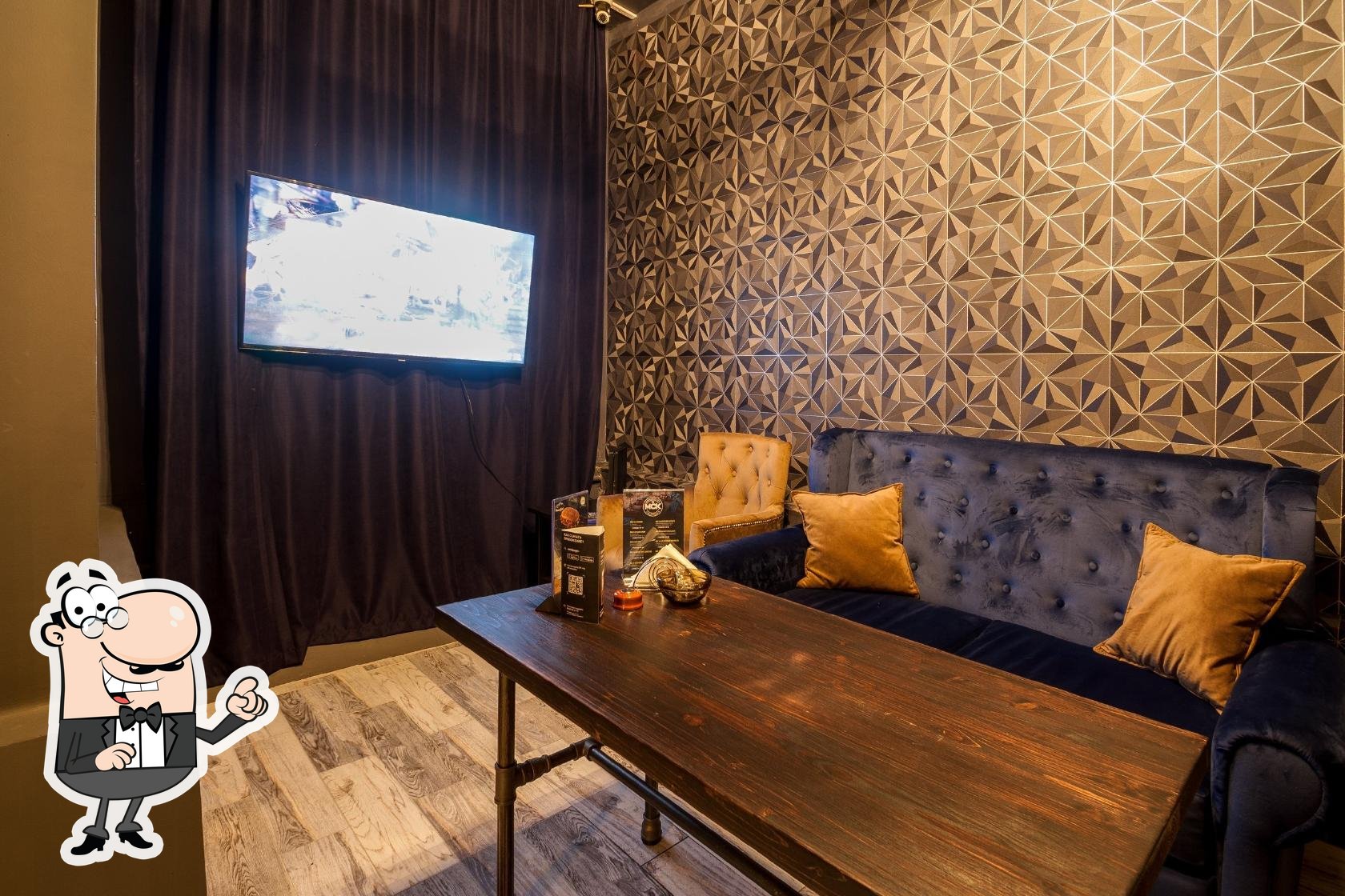 Забронируйте столик в "МСК Lounge".