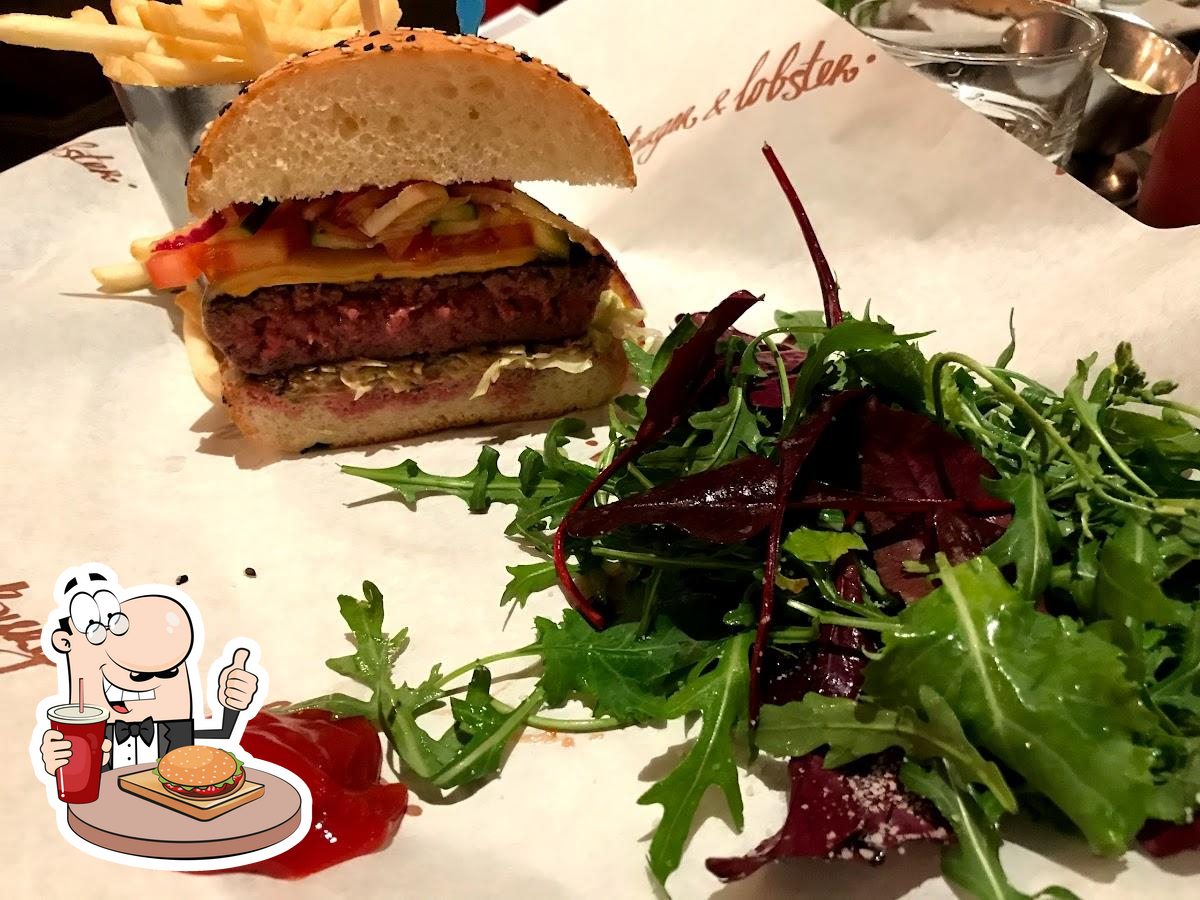 "Burger & Lobster Soho"  предоставляет  широкий ассортимент  вариантов для любителей гамбургеров.