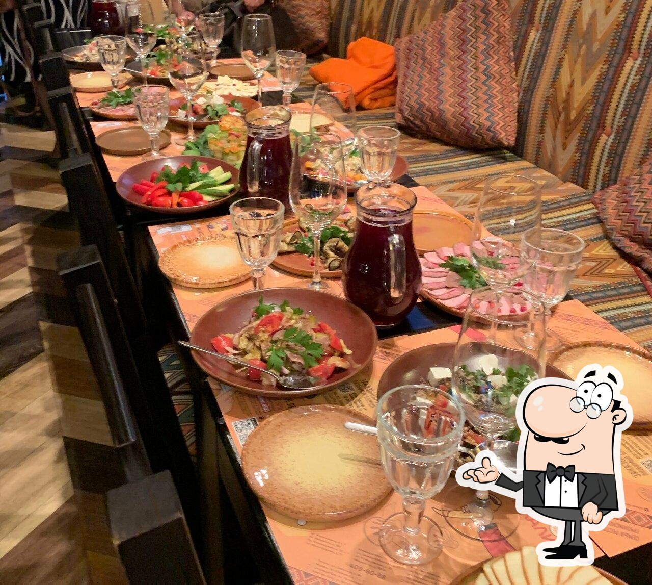 Интерьер "ПхалиХинкали".