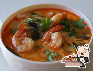  Закажите  блюда с морепродуктами в "J Daeng Seafood".