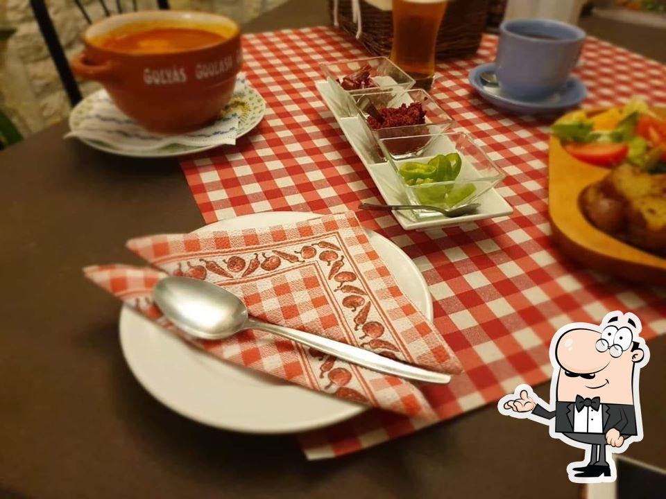 Интерьер "Grillkert Házias Étterem".