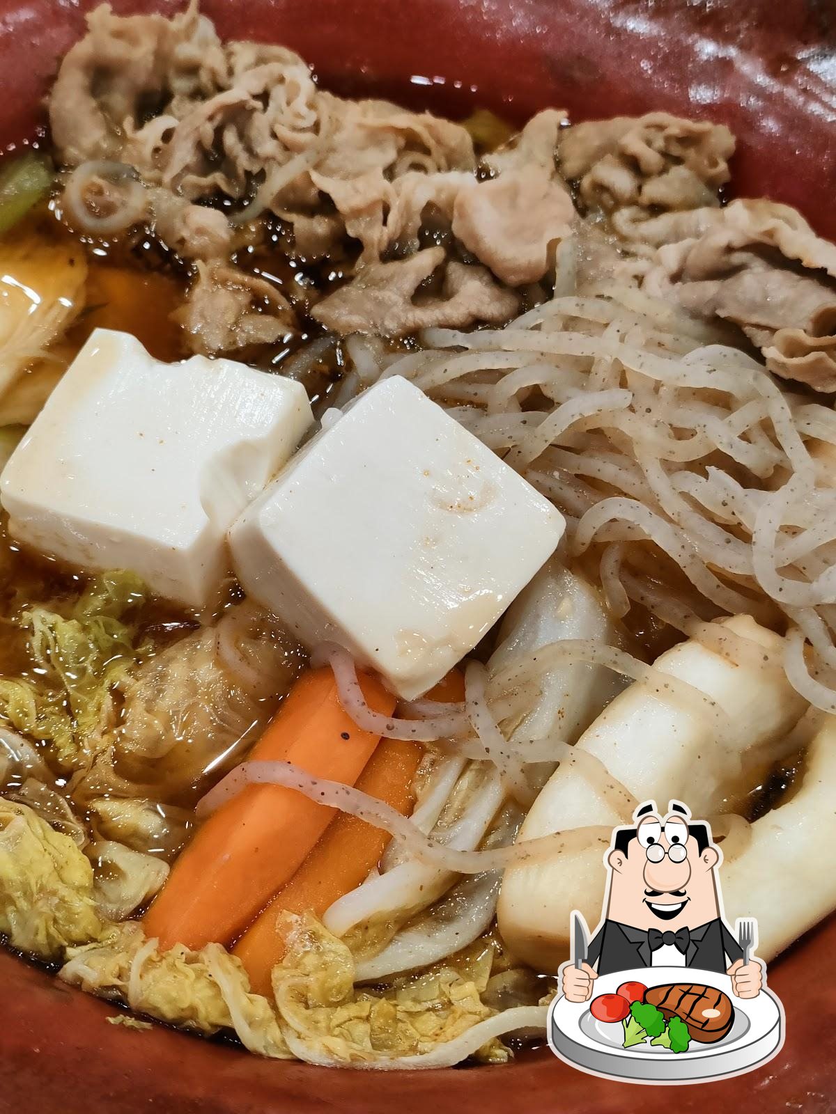 "Yayoi Terminal 21 Asok" предоставляет мясные блюда.