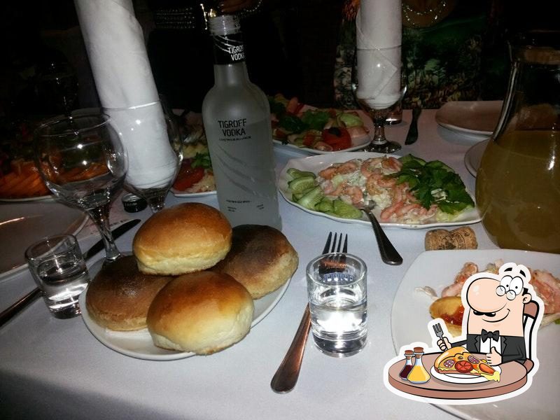  Закажите  разные  варианты пиццы.