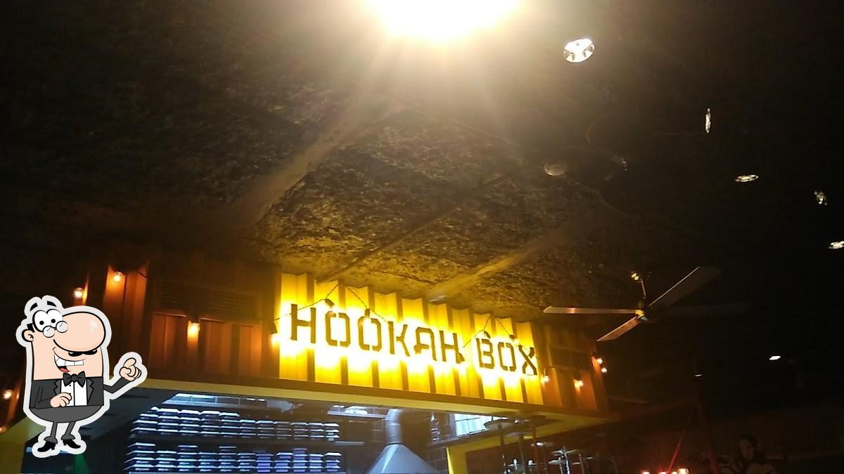Посмотрите на внутренний интерьер "Hookah Box Aviator".