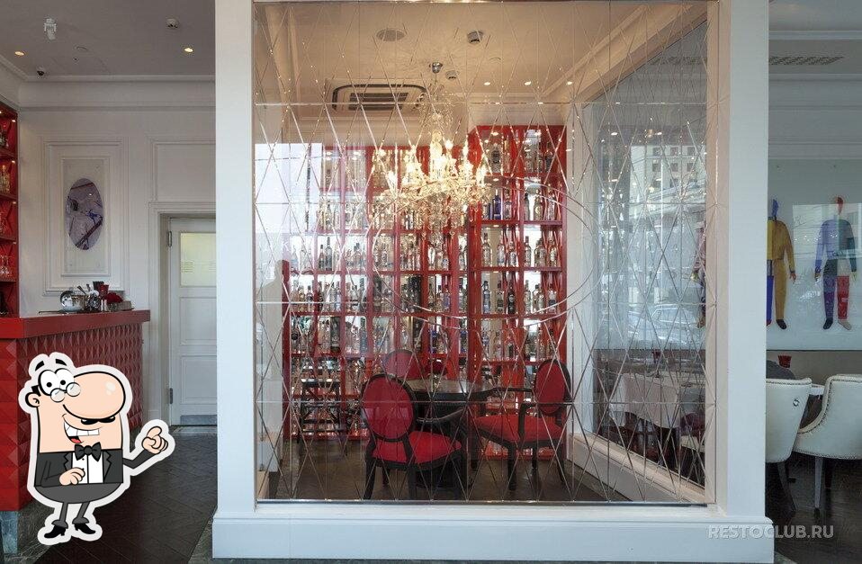 Посмотрите на внутренний интерьер "Dr. Живаго".