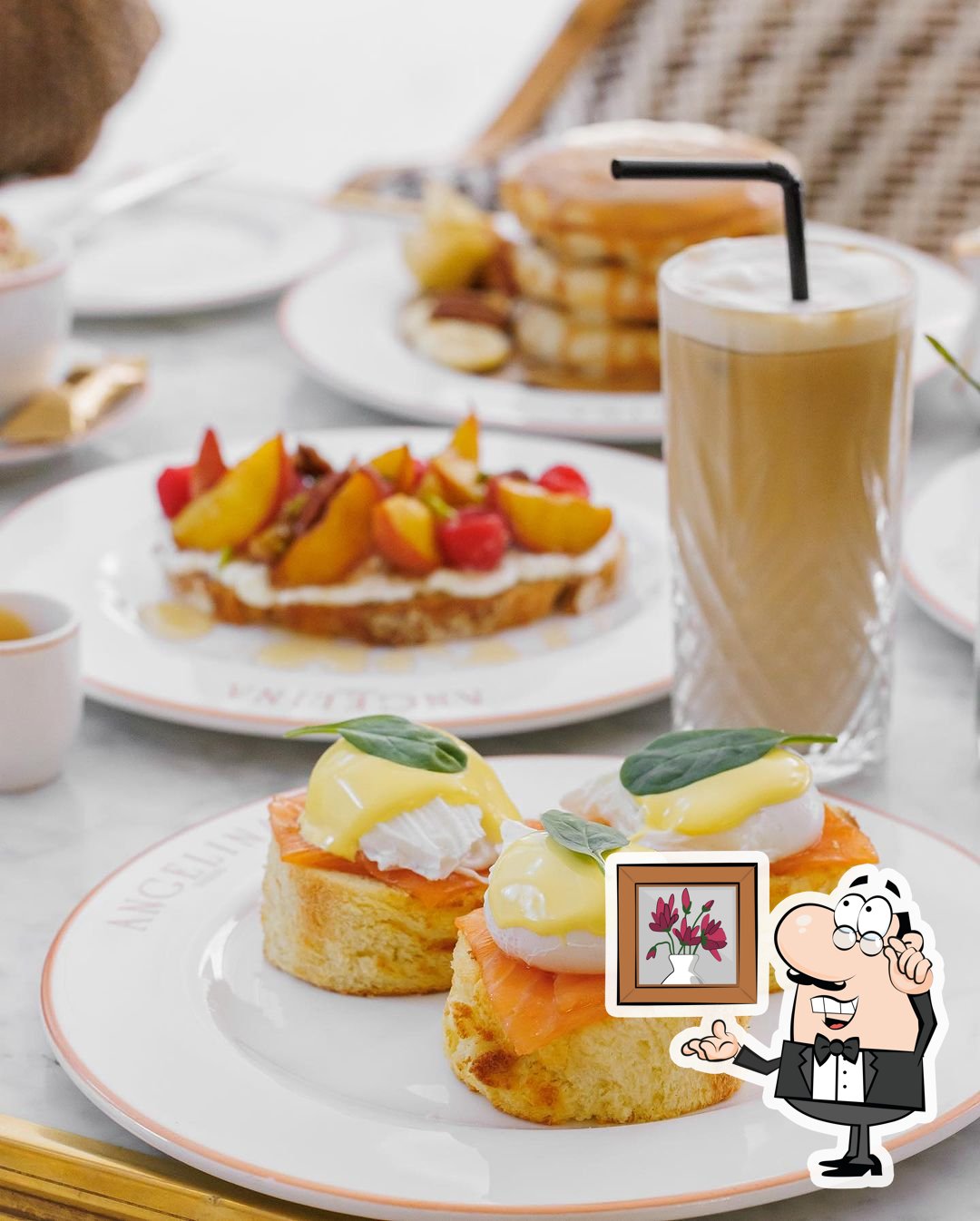 Посмотрите на внутренний интерьер "Angelina Paris UAE - Dubai Mall, Tearoom".