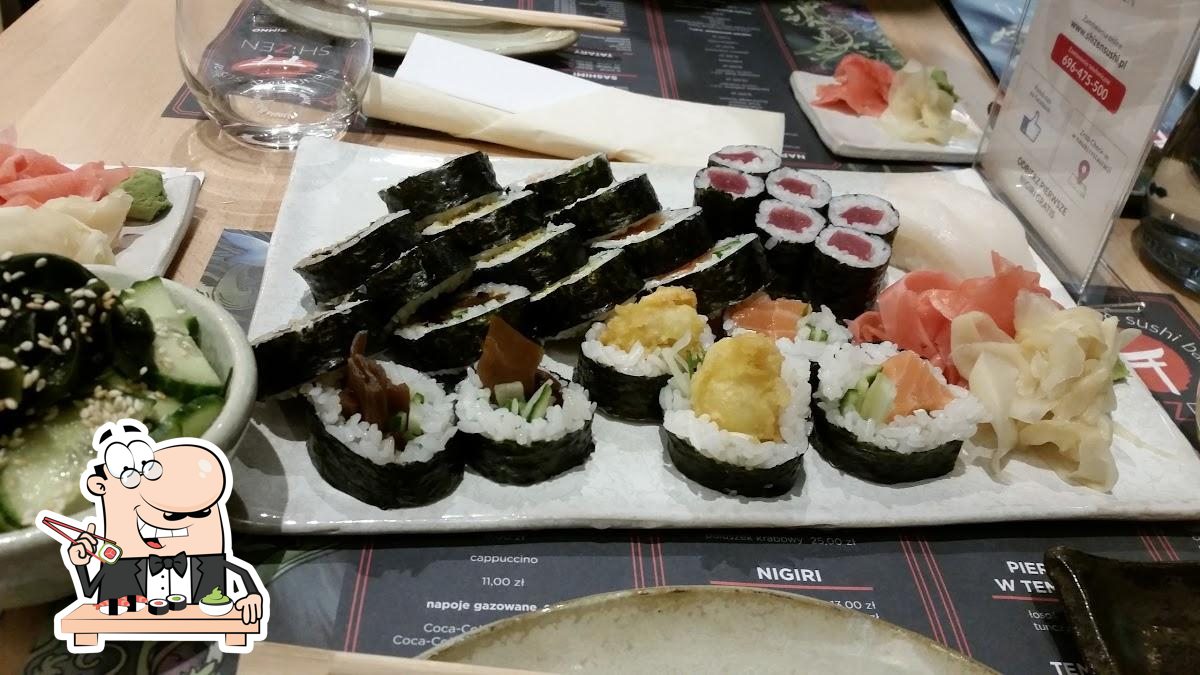Попробуйте суши в "Shizen Restaurant & Sushi Bar".