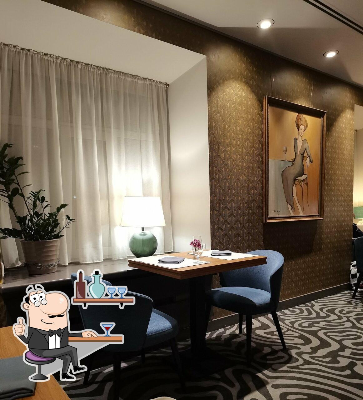 Забронируйте столик в "Le carré".