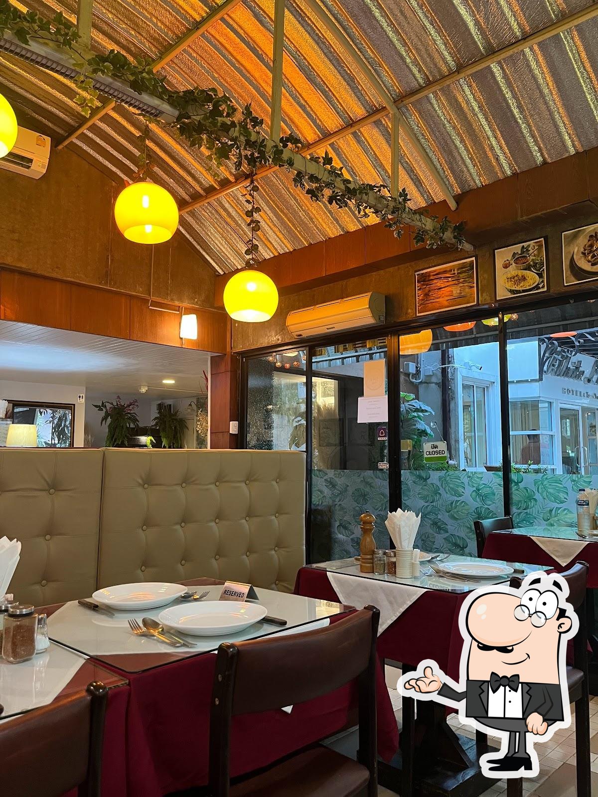Забронируйте столик в "Da Mamma Restaurant".