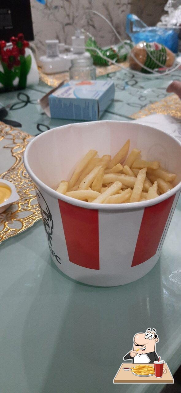 В "Rostic's" готовят картофель фри.