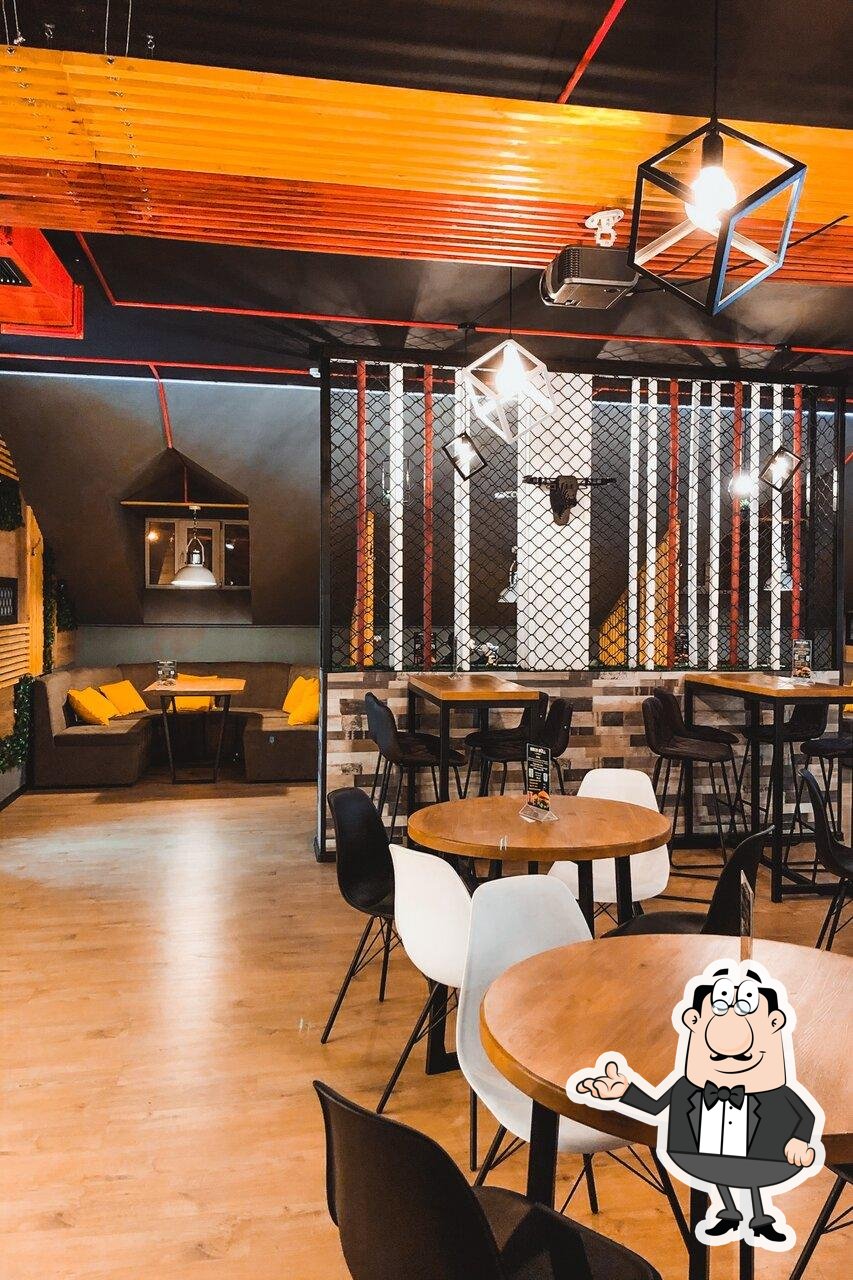 Посмотрите на внутренний интерьер "Мясоbull".