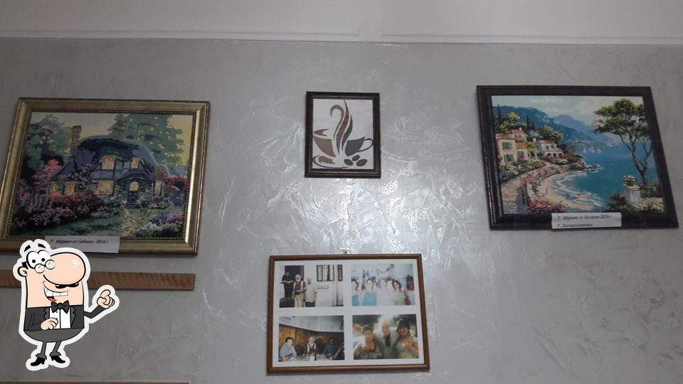 Забронируйте столик в "Cafe Ellada".